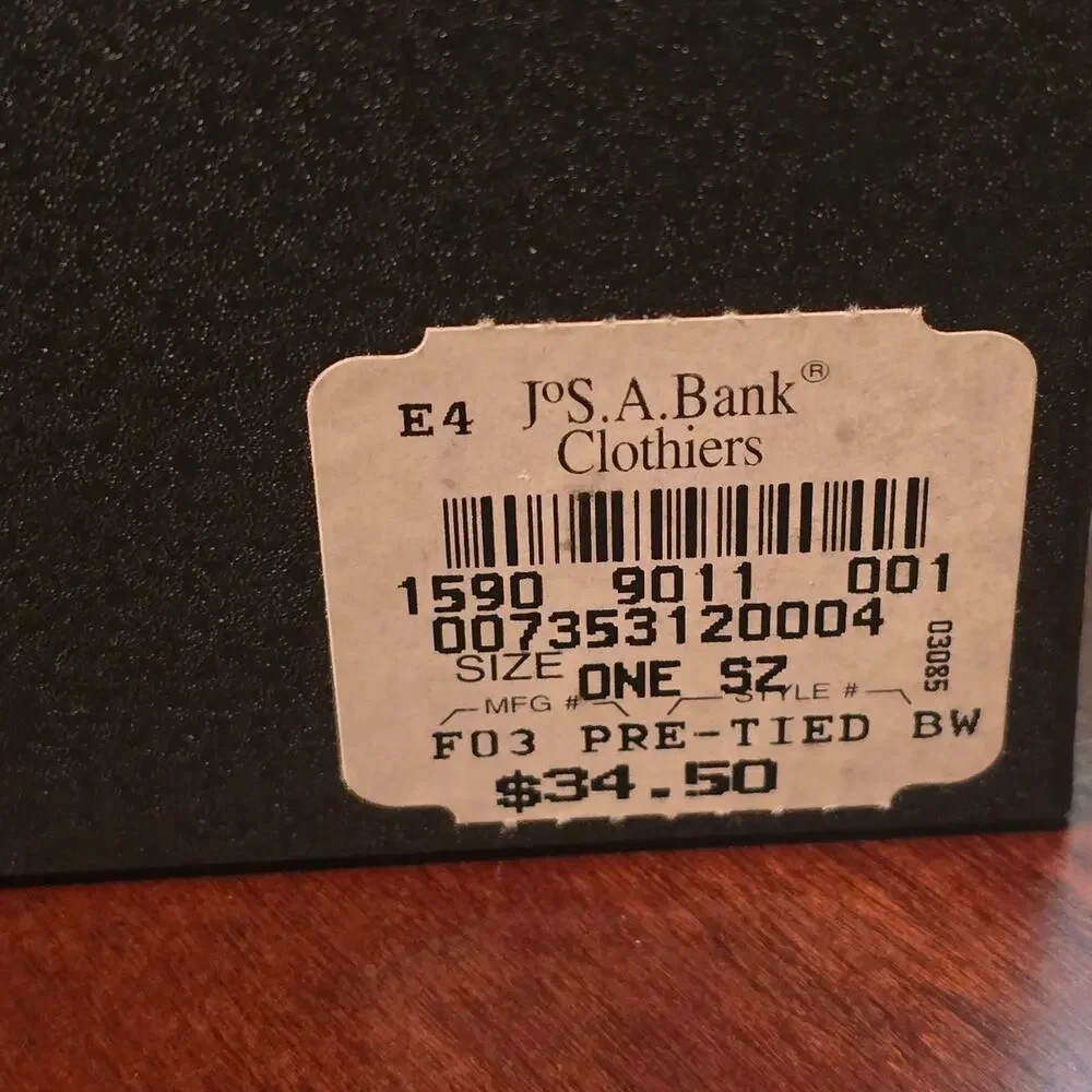 Jos. A. Bank Black 100% Silk Bow Tie in Original Packaging NWT